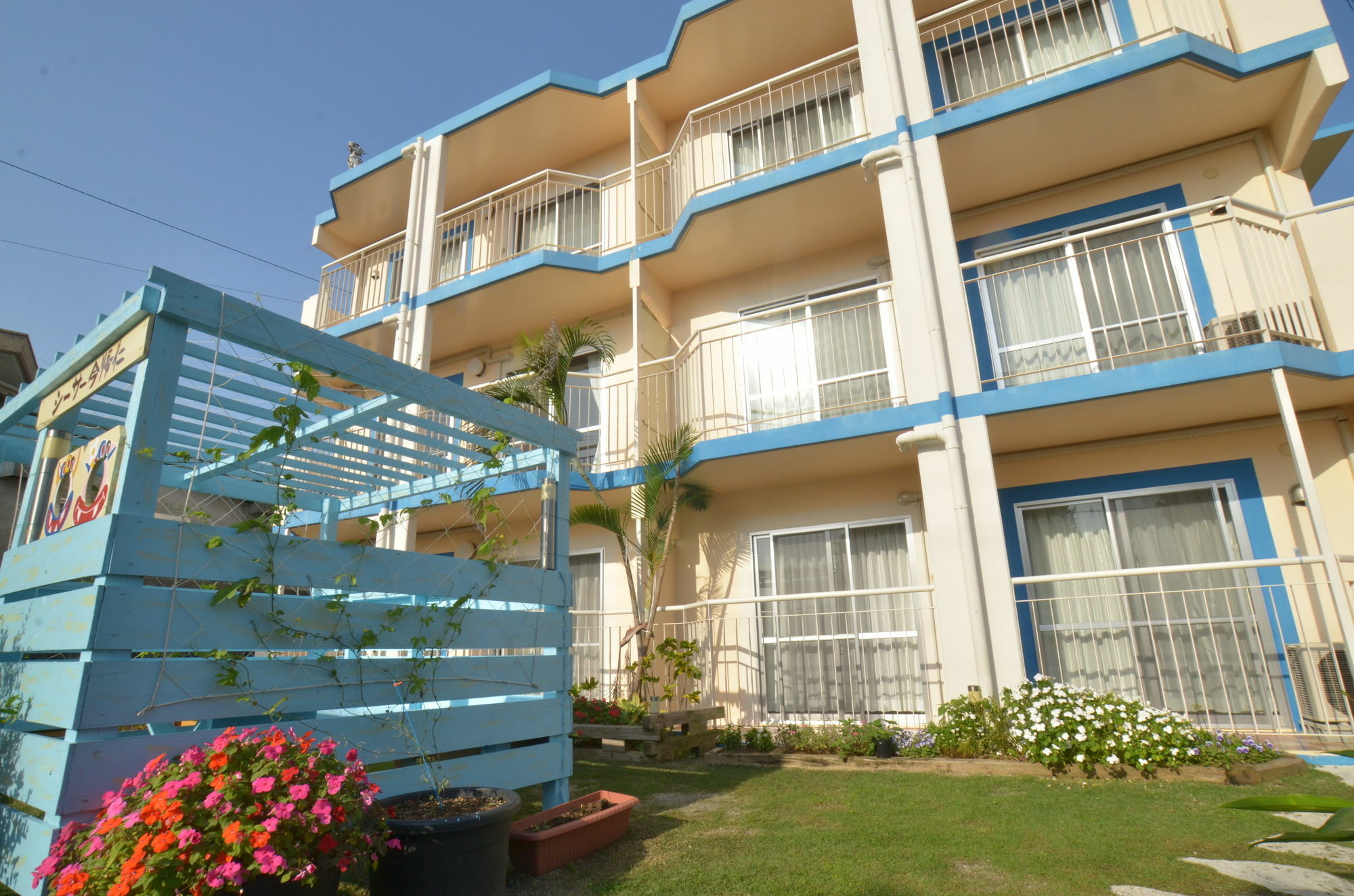 Condominium Ceaser Nakijin Extérieur photo